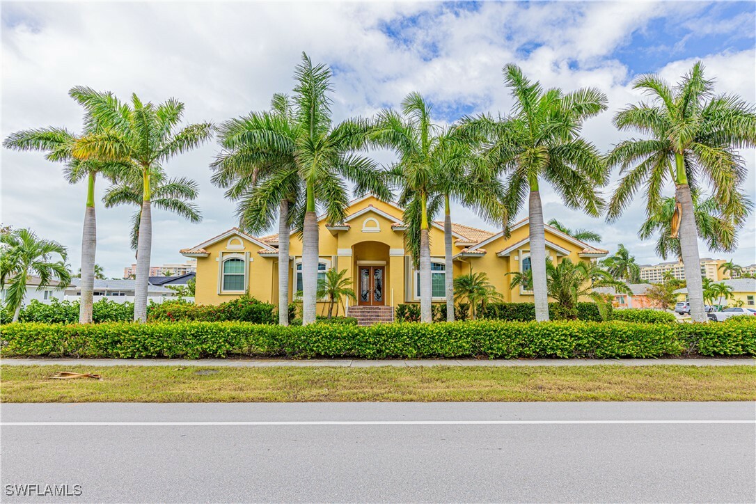 951 Montego Court  Marco Island FL 34145 photo