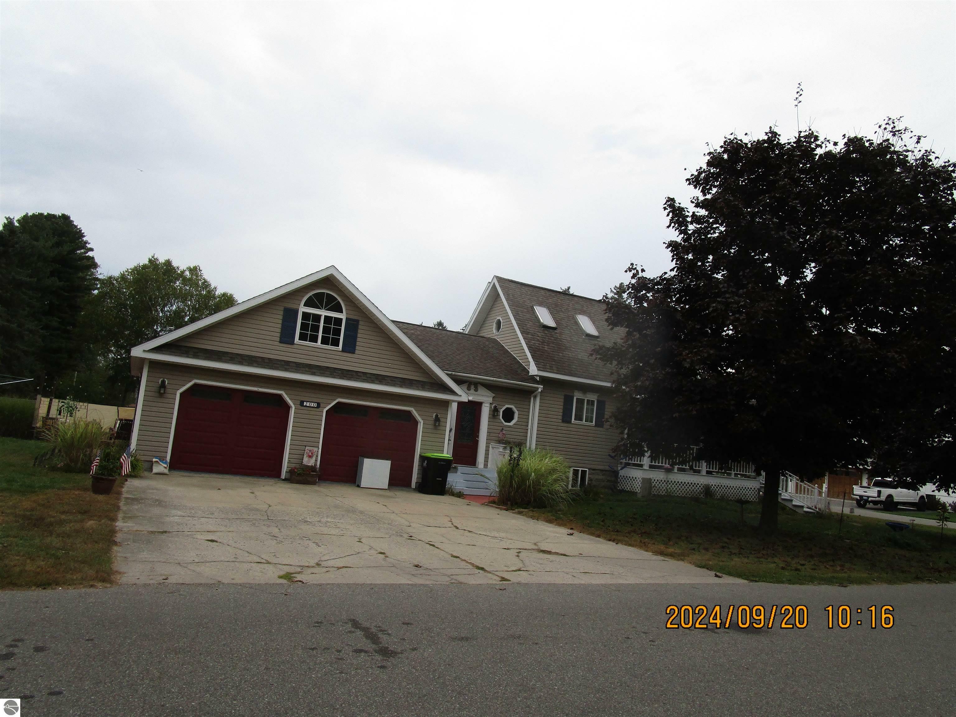 Property Photo:  200 W Franklin Street  MI 48730 