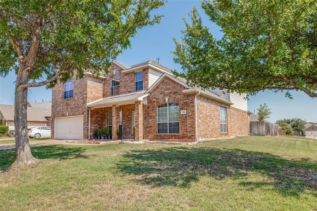 Property Photo:  300 Dover Heights Trail  TX 76063 