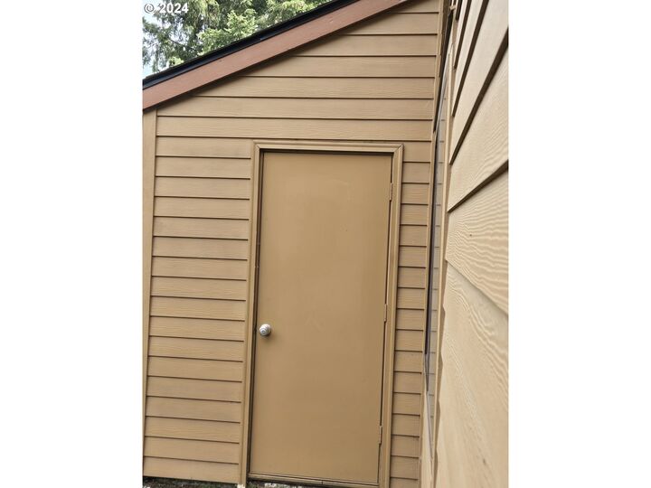 MLS24398554 1700 Minda Dr, Eugene, OR 97401