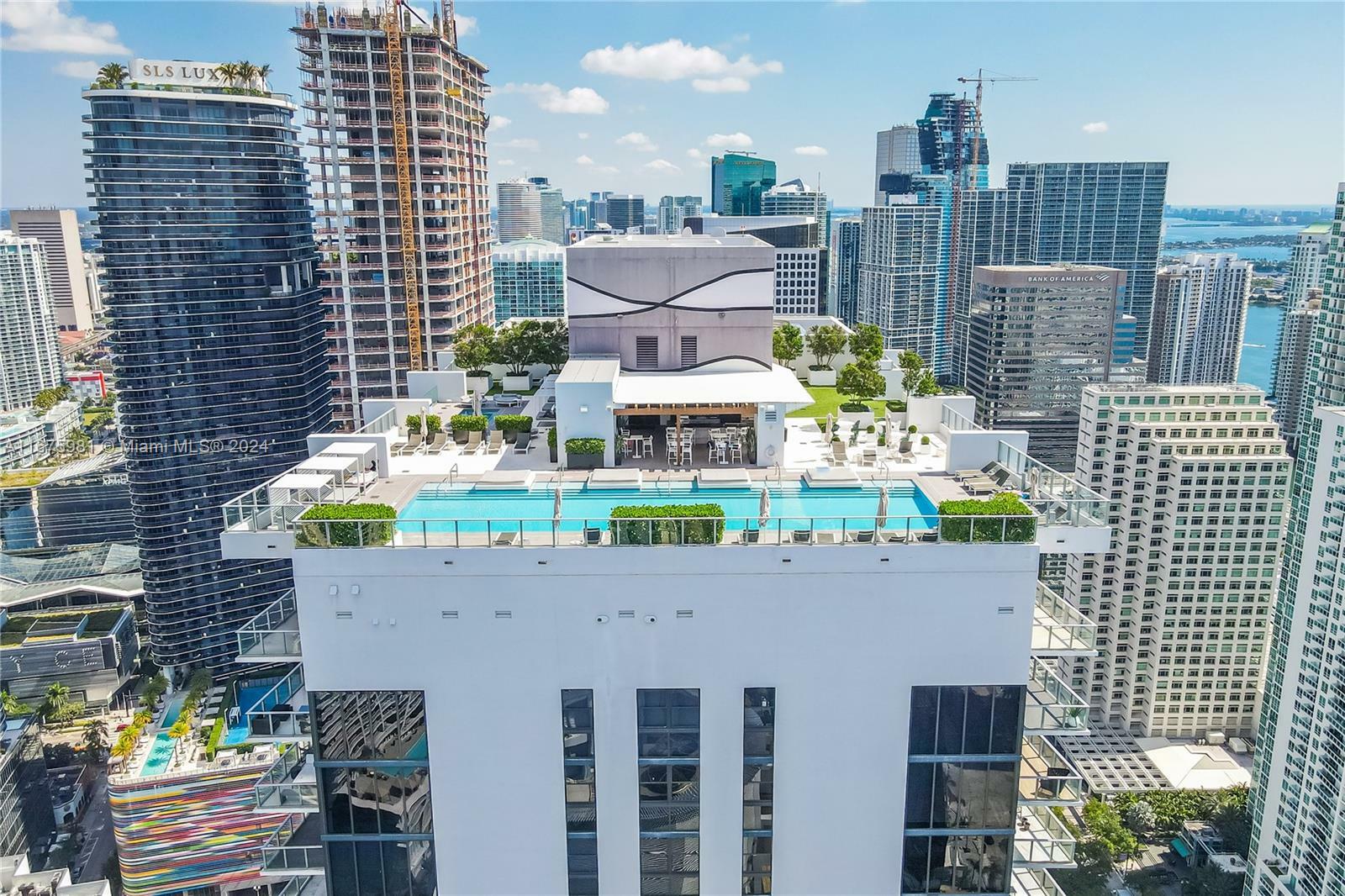 Property Photo:  1010 Brickell Ave 1607  FL 33131 