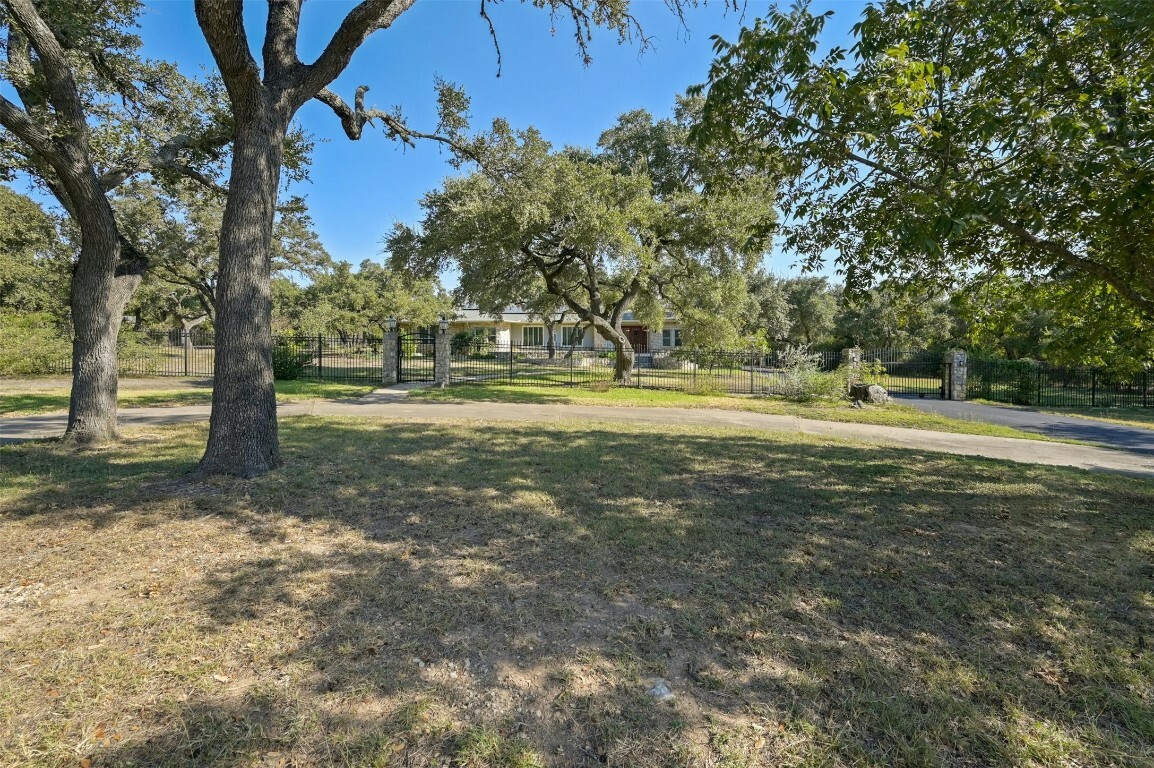 Property Photo:  11406 Boulder Lane  TX 78726 