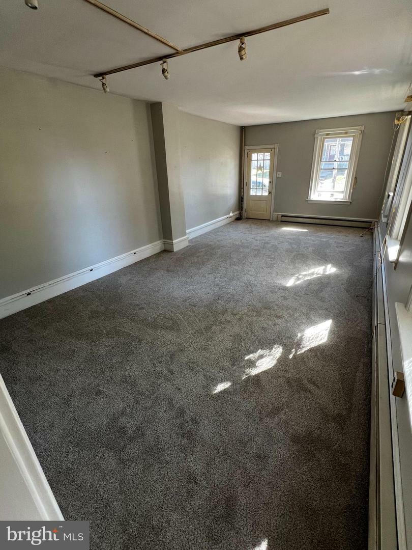 Property Photo:  237 W Chestnut Street  PA 18964 