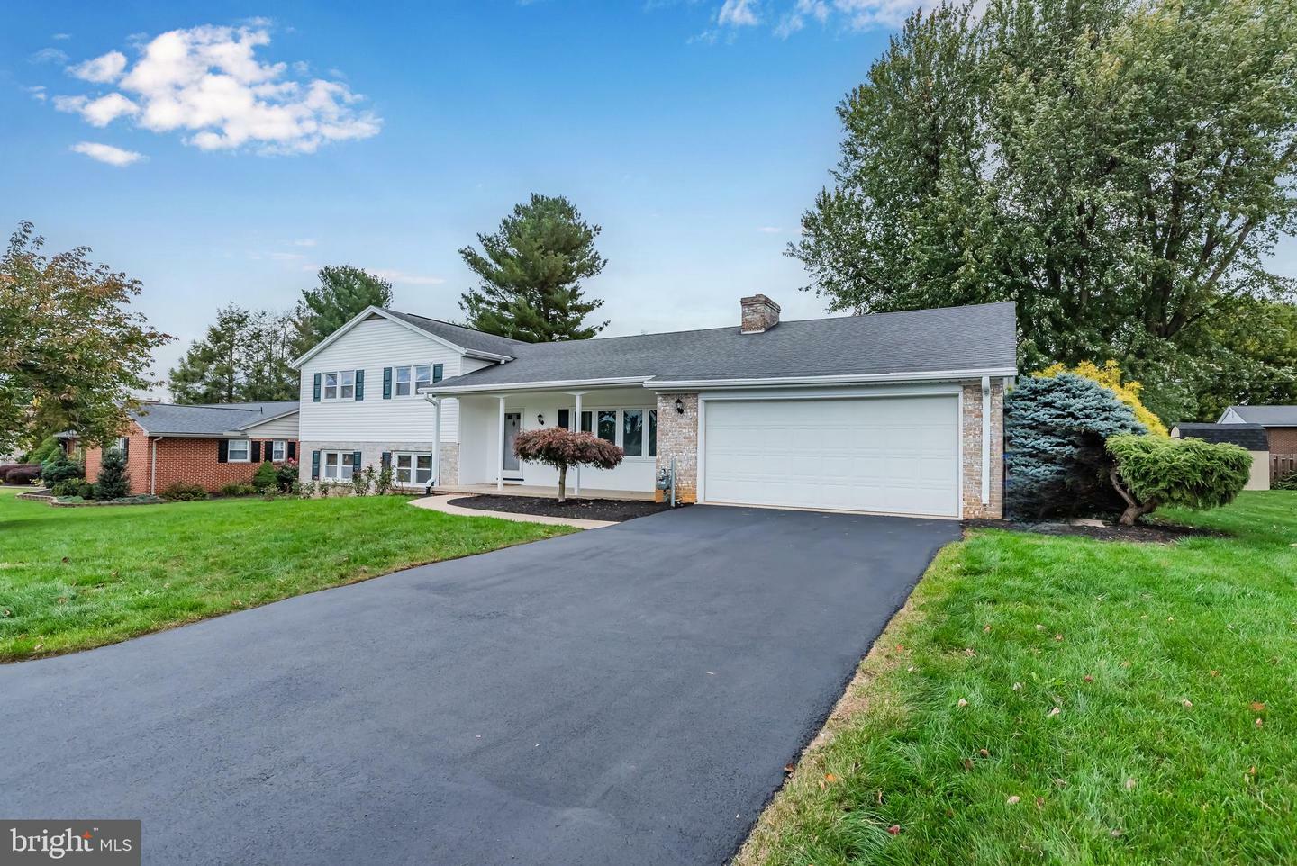 Property Photo:  147 Harvest Lane Lane  PA 17202 