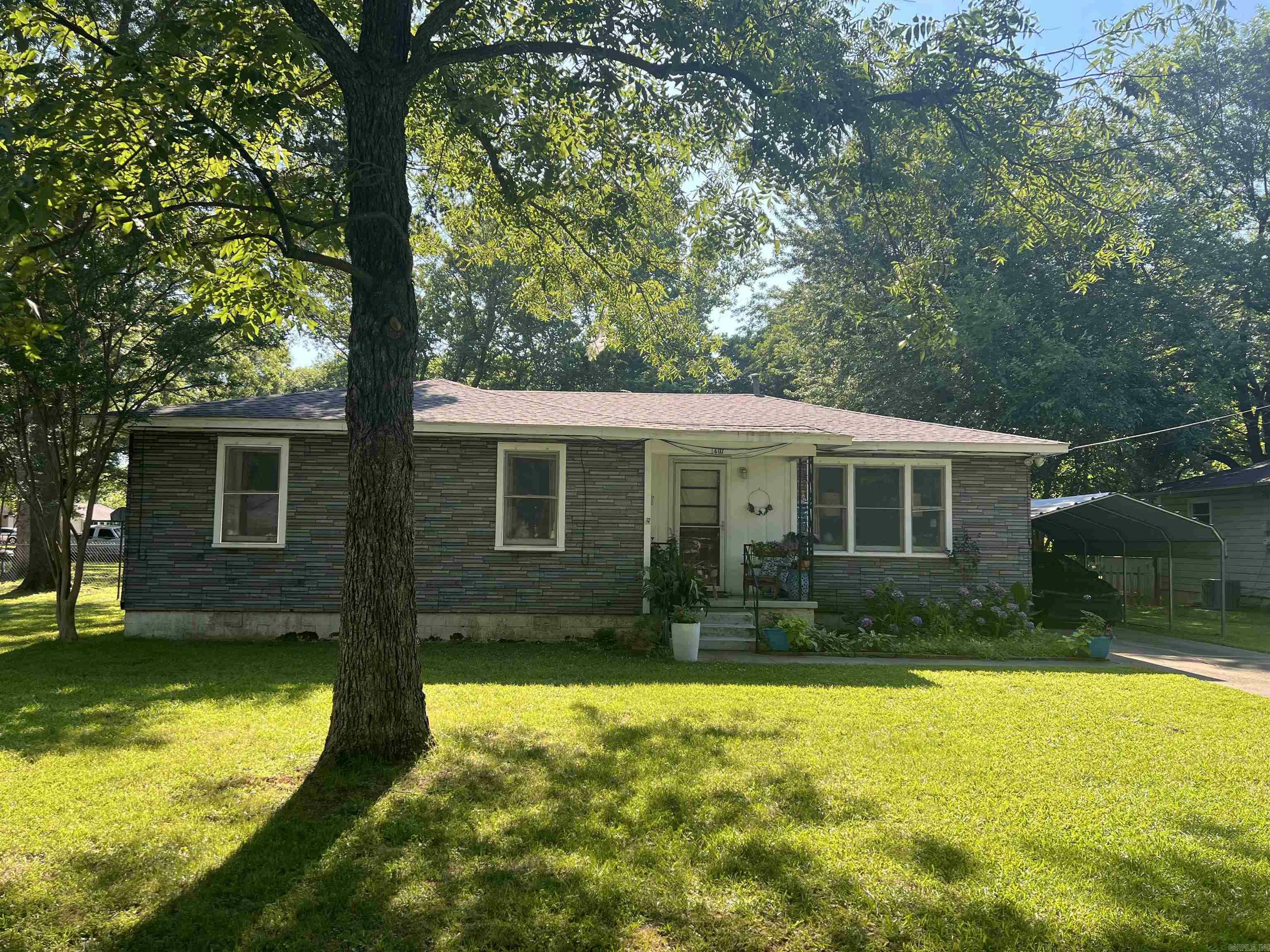 Property Photo:  1407 Watkins Street  AR 72034 