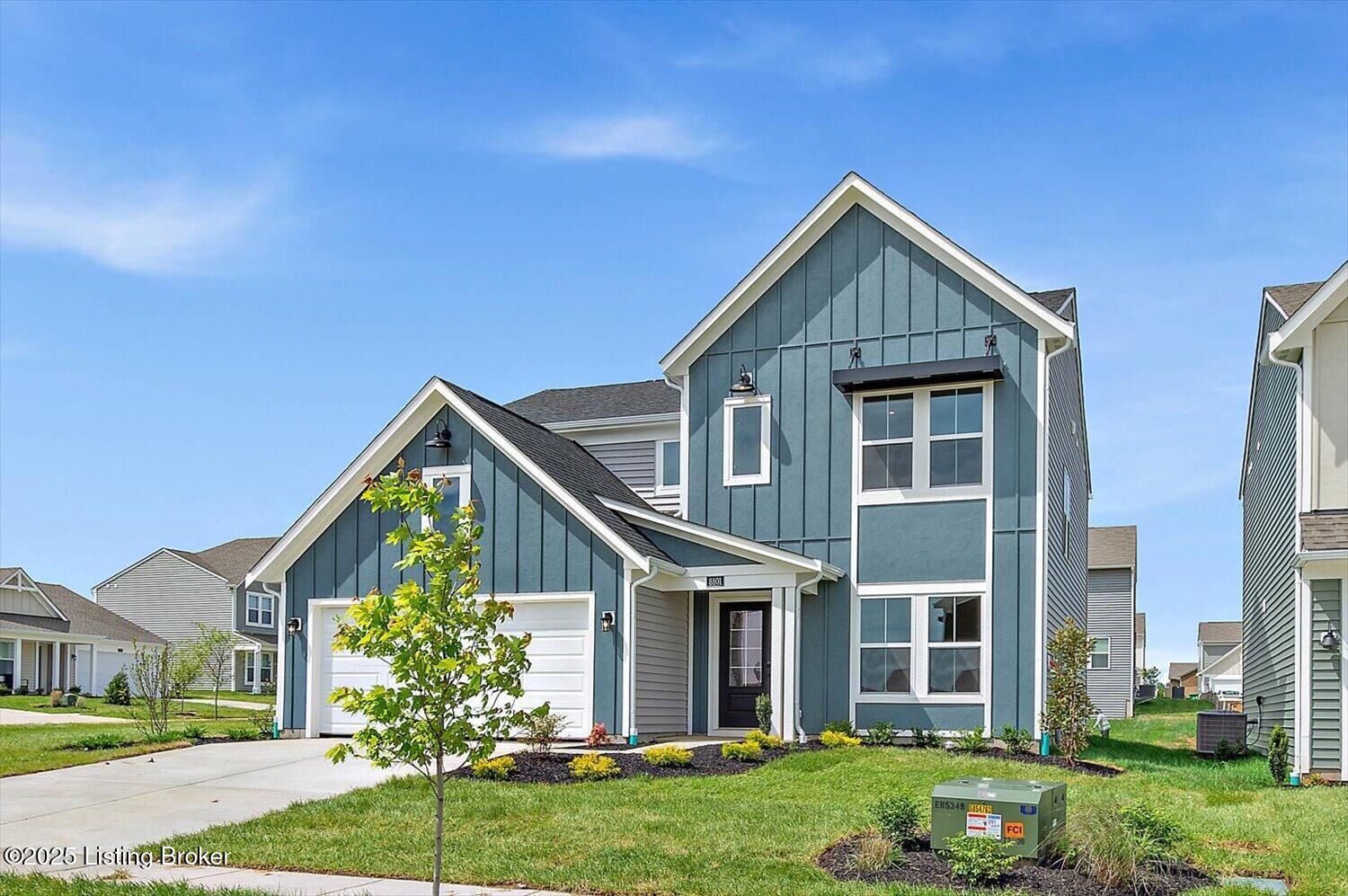 Property Photo:  8801 Legendary Ln  KY 40229 