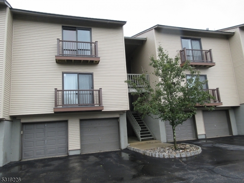 Property Photo:  1706 Spruce Hills Dr 1706  NJ 08826 