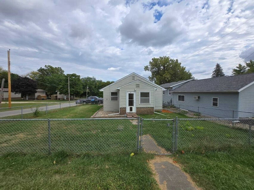 557 2nd Street NW  Fort Dodge IA 50501 photo