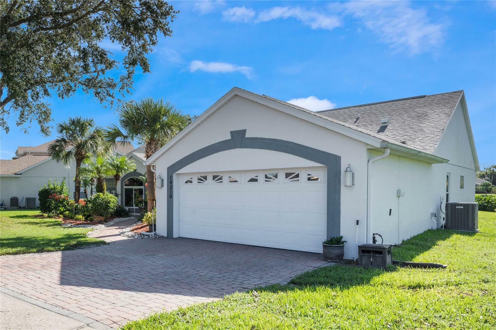 Property Photo:  14310 Lord Barclay Drive  FL 32837 