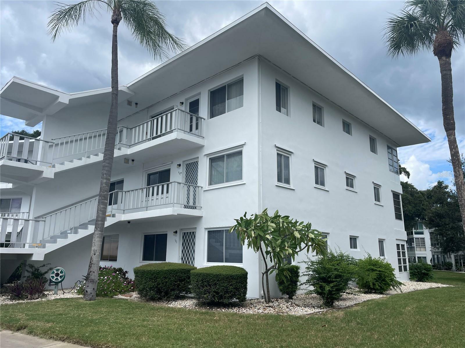 Property Photo: 11201 80th Avenue 201 FL 33772