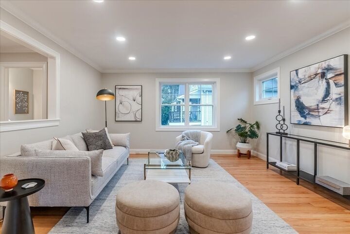 Property Photo:  59 Vernon St. 2  MA 02453 