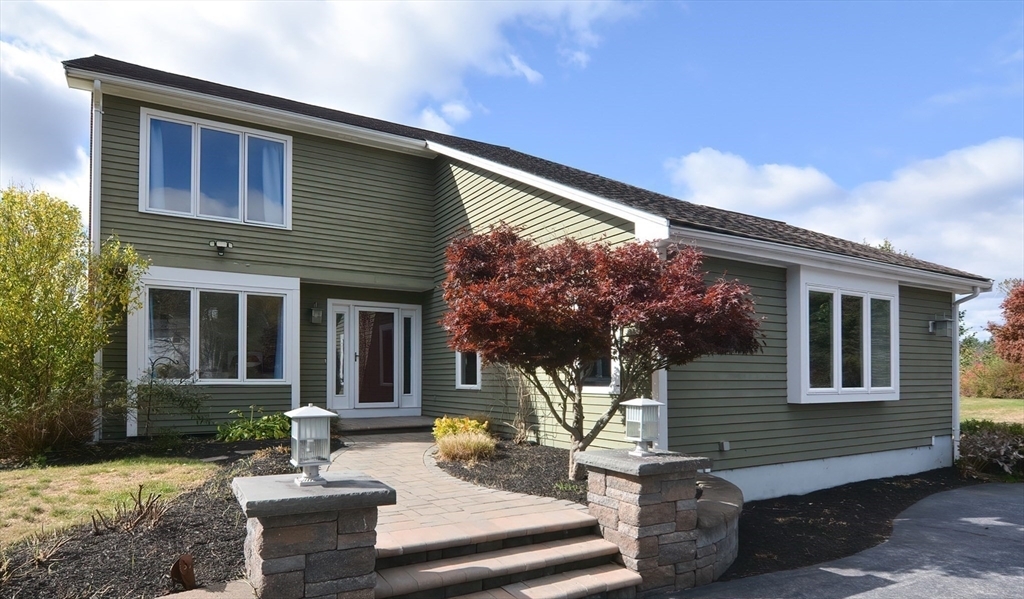 Property Photo: 95 Mendon St MA 01568