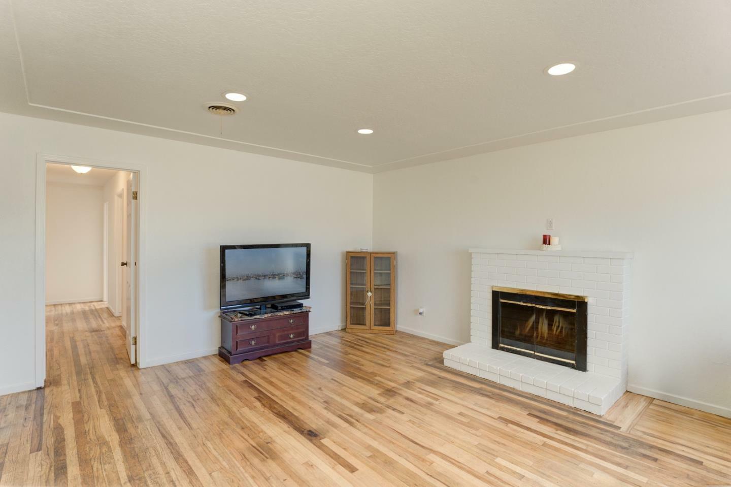 Property Photo:  3106 Redwood Circle  CA 93933 