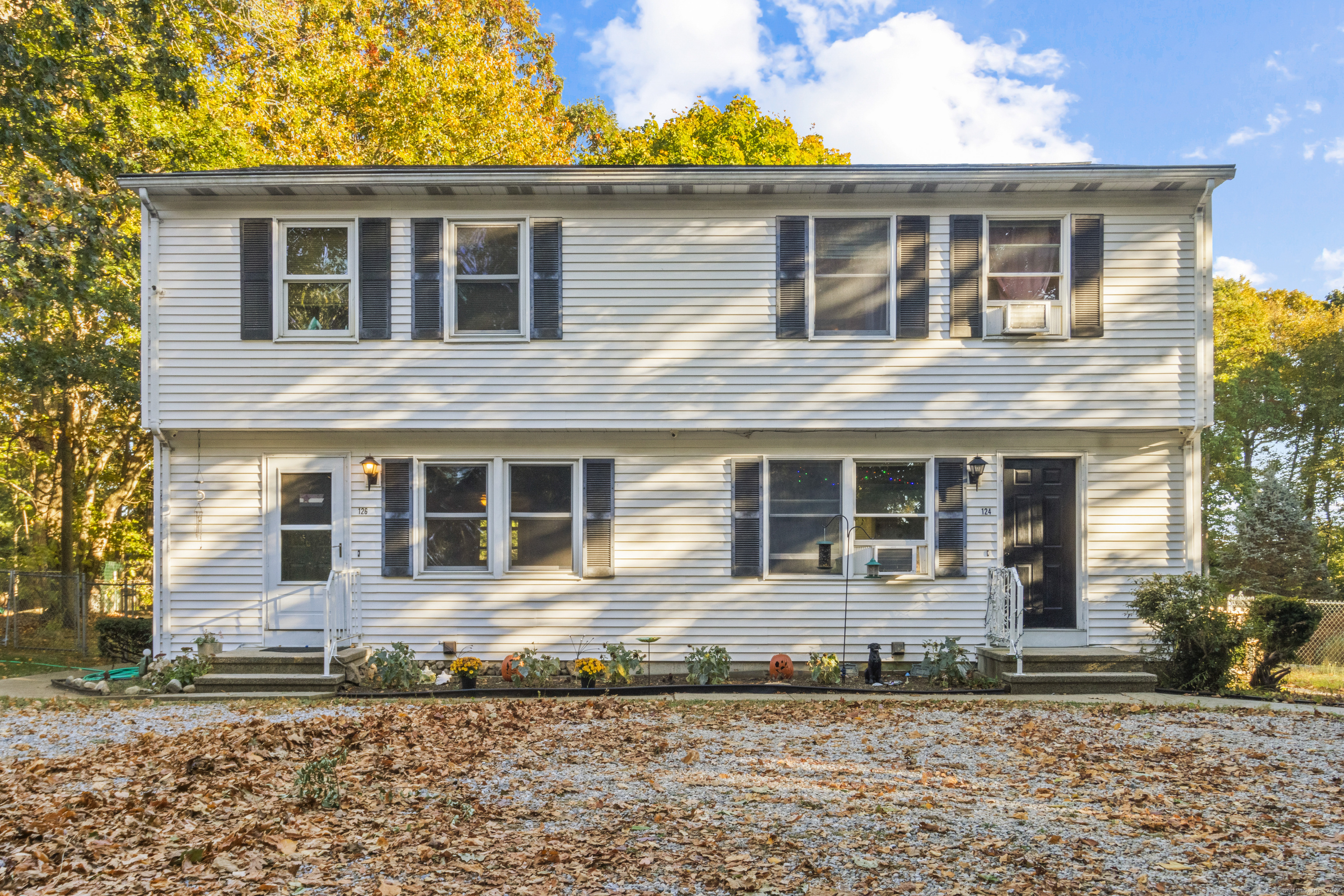 Property Photo:  124 Kings Highway  CT 06340 