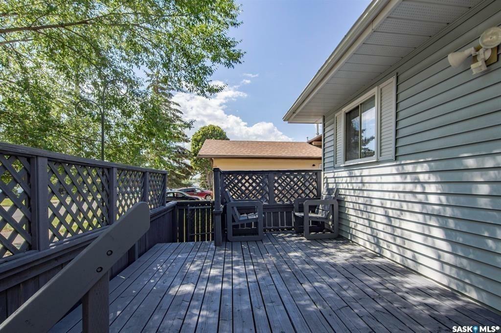 Property Photo:  3154 33rd Street W  SK S7L 6V5 