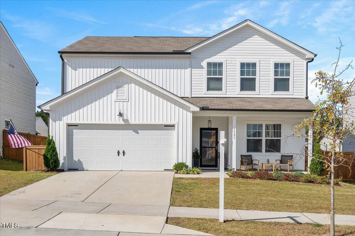 Property Photo:  1521 Crested Iris Street  NC 27604