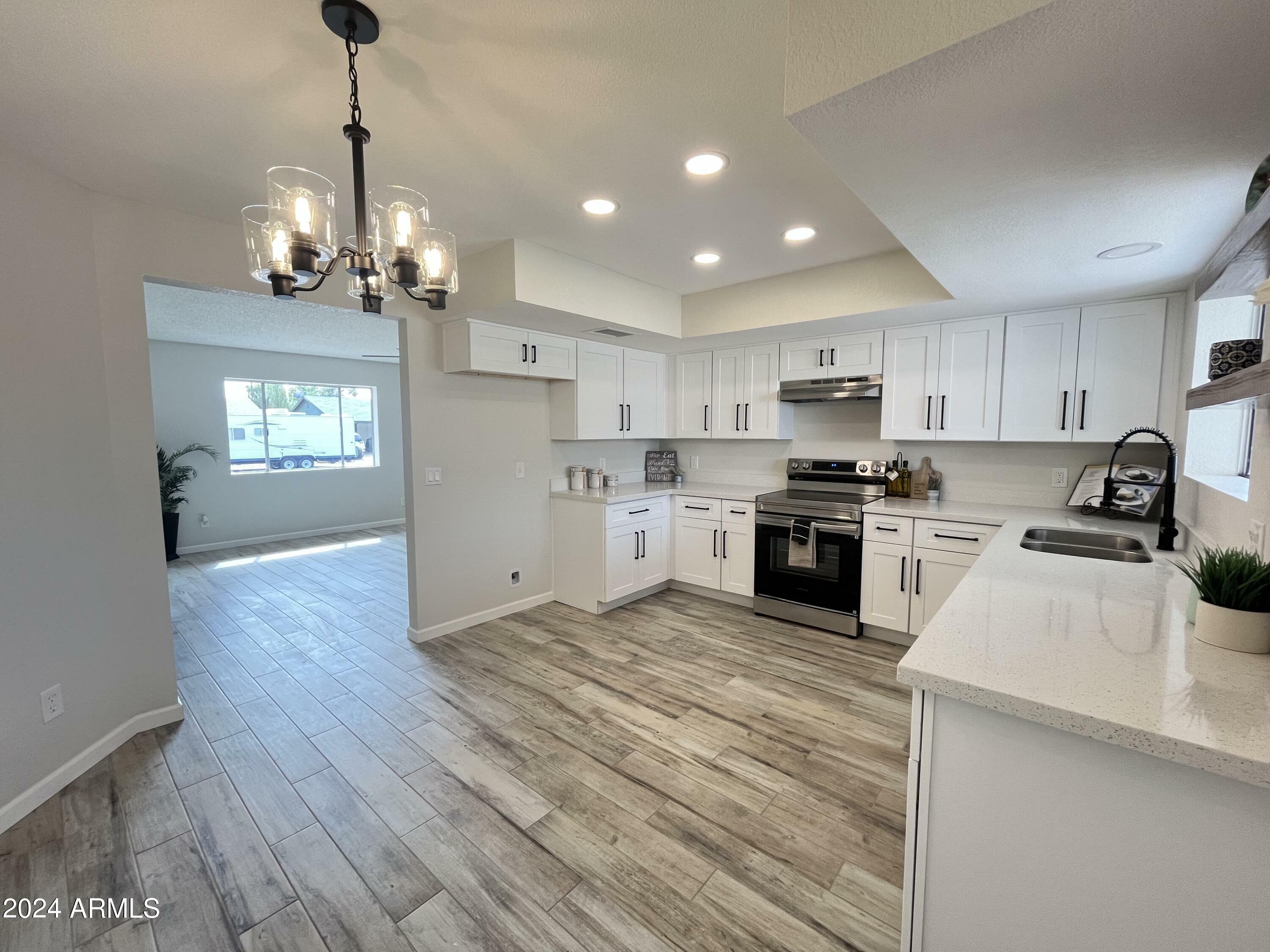 Property Photo:  812 W Brooks Street  AZ 85225 