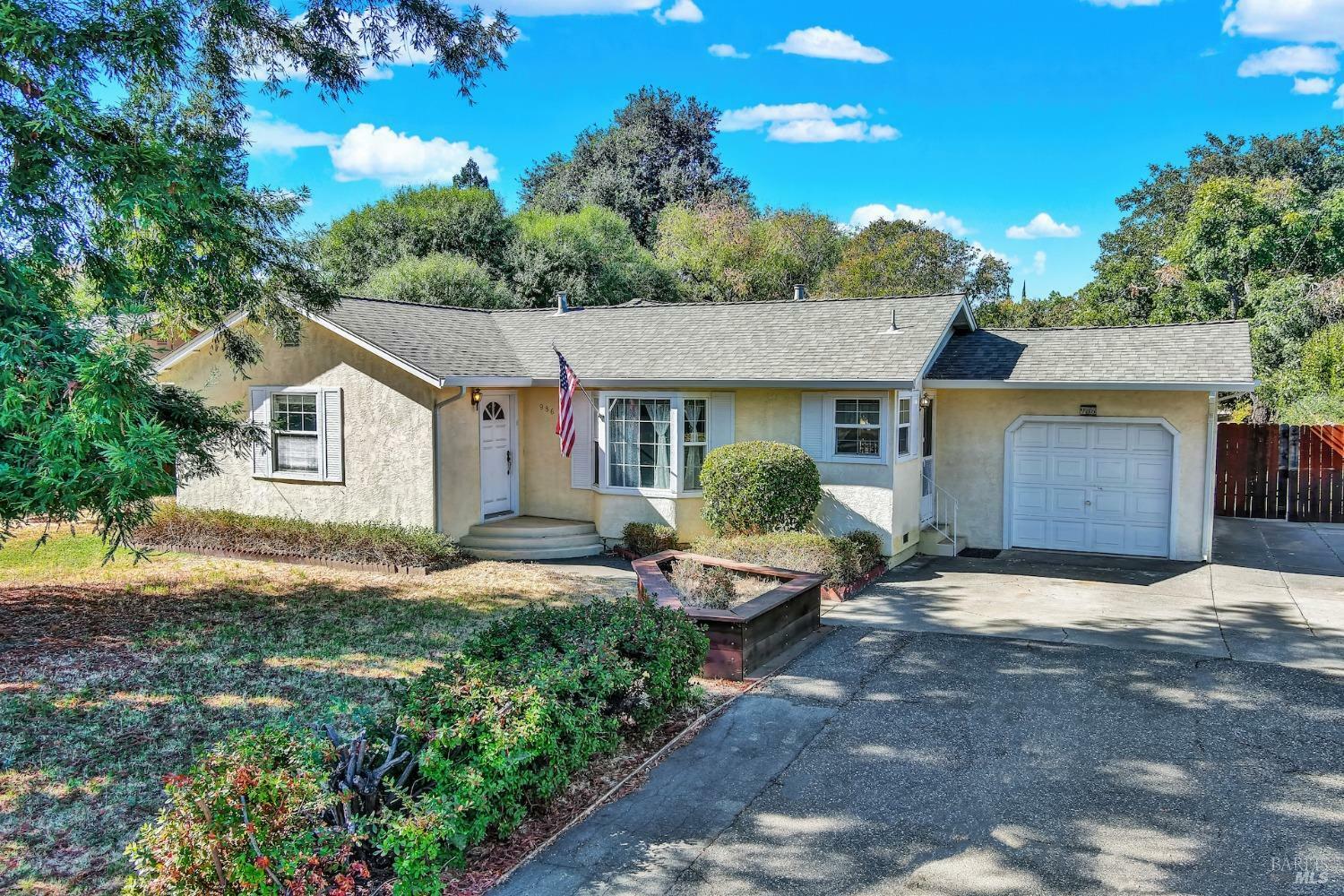 986 Davis Street  Vacaville CA 95687 photo