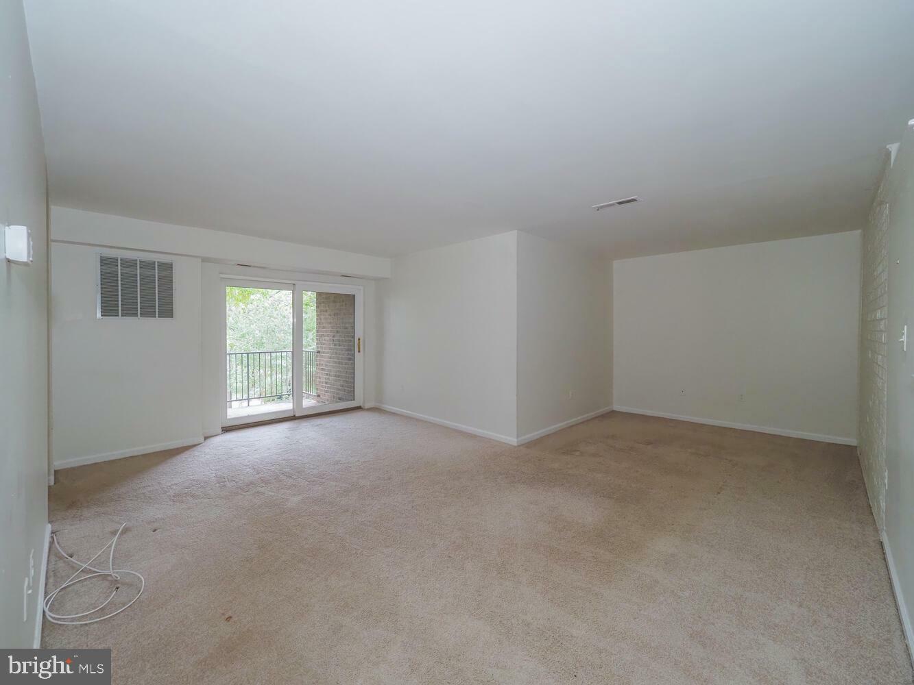 Property Photo:  21 Silverwood Circle 11  MD 21403 