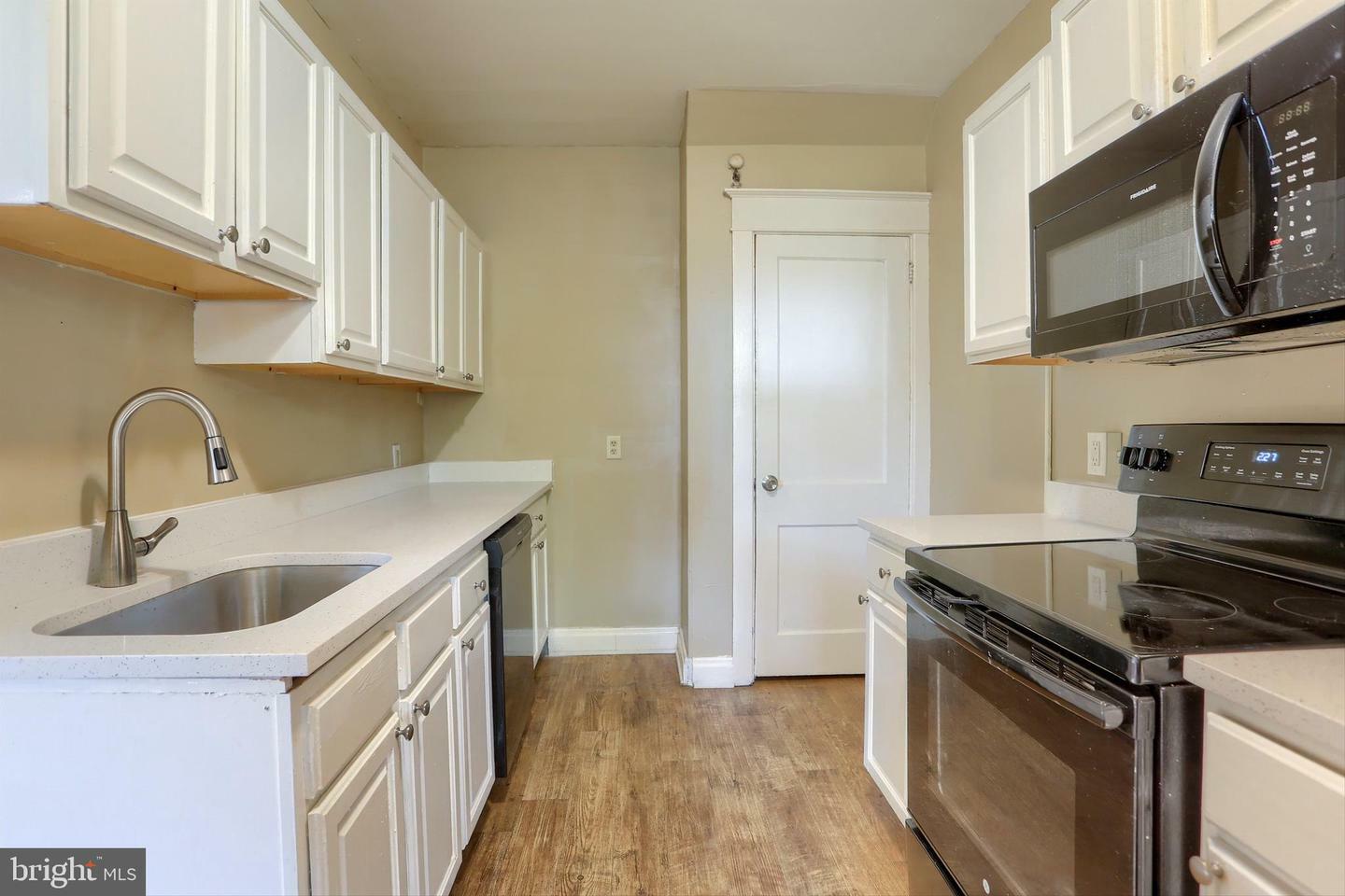 Property Photo:  2434 N 4th Street  PA 17110 