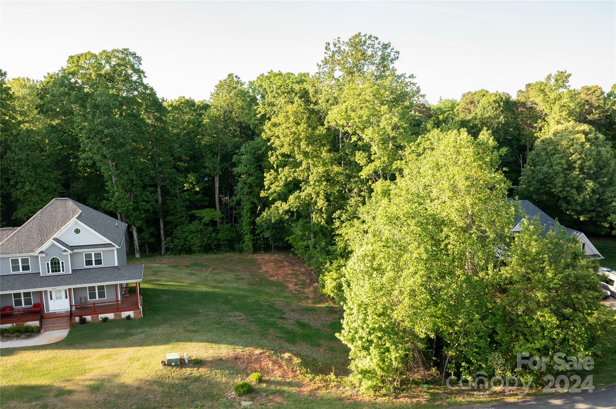 Property Photo:  8900 Fultram Lane  NC 28227 