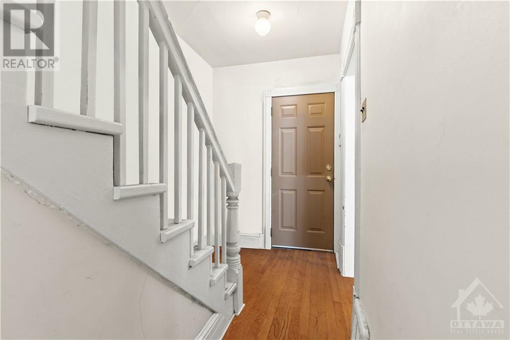 Property Photo:  66 Bell Street  ON K1R 7C7 