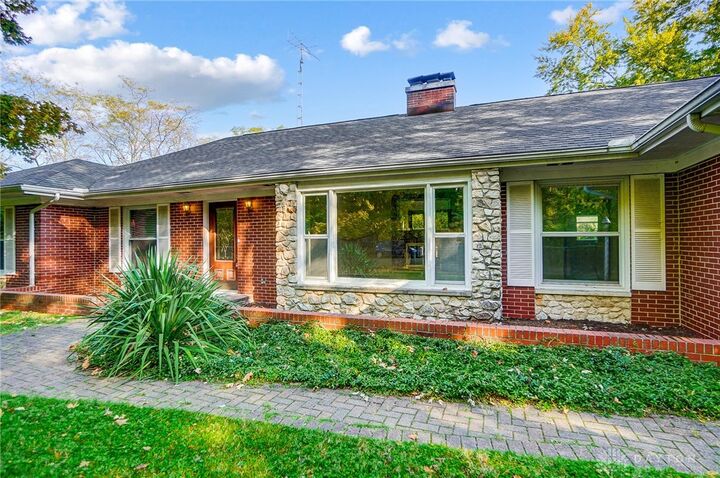 329 W Whiteman Street  Yellow Springs Vlg OH 45387 photo