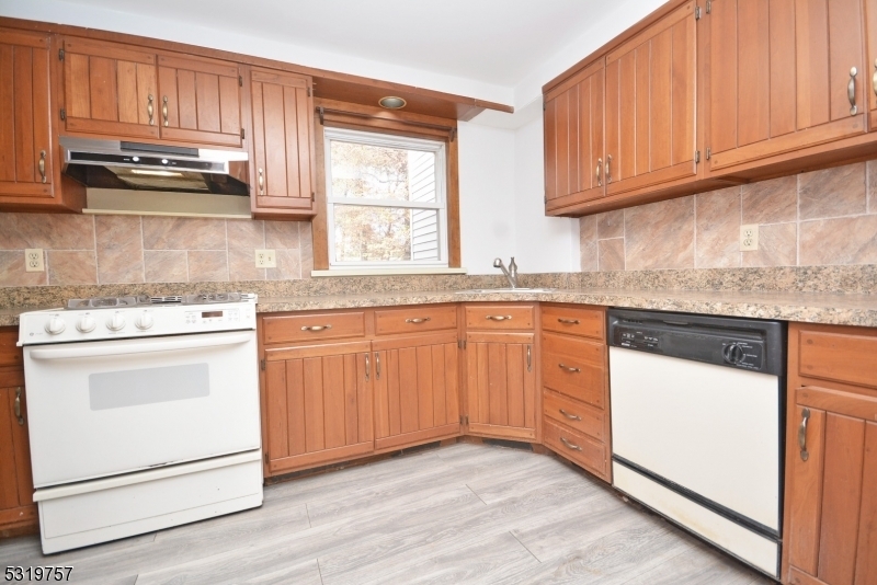 Property Photo:  430 Shearer Ave  NJ 07083 