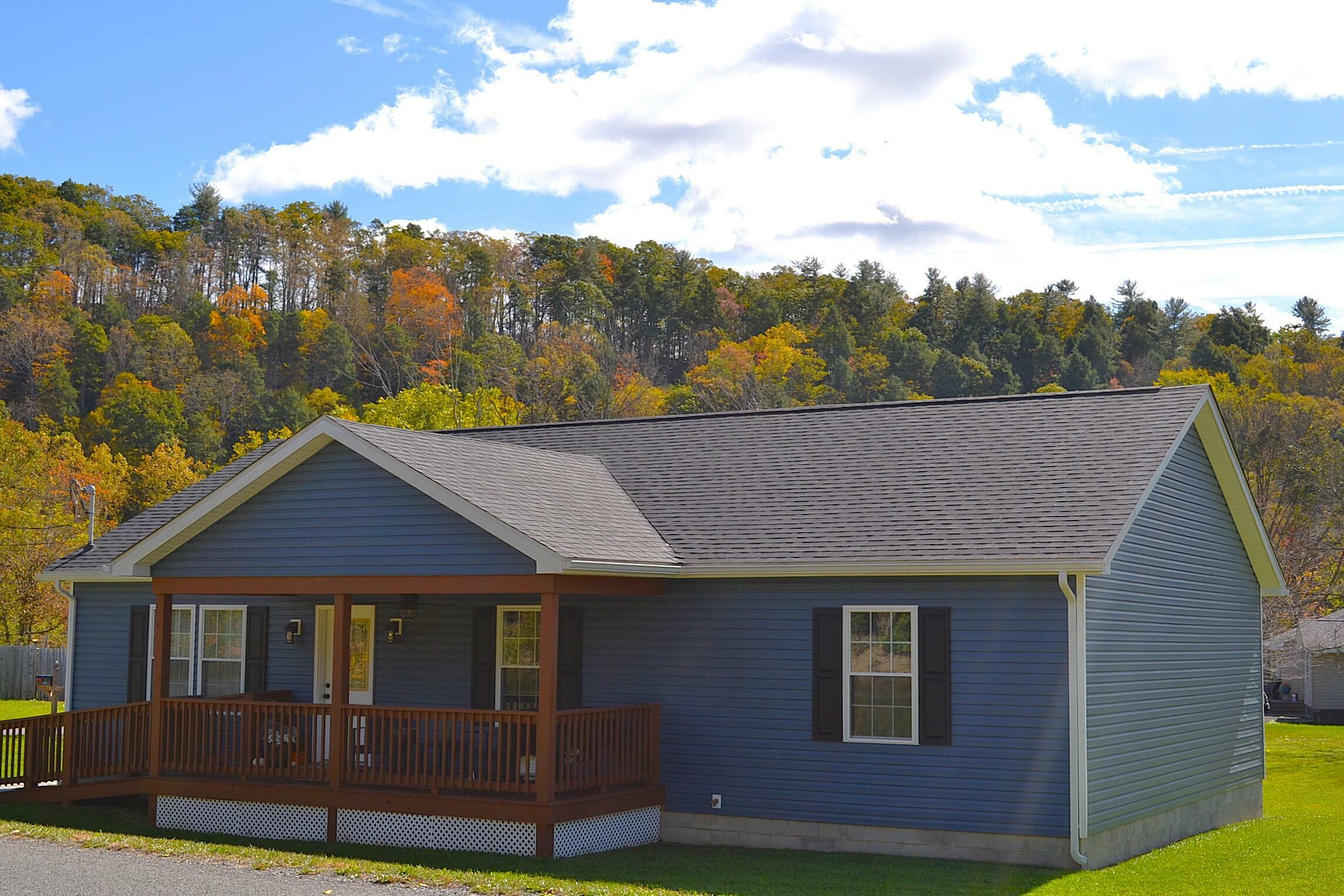 Property Photo:  224 McCloud Rd  WV 24986 