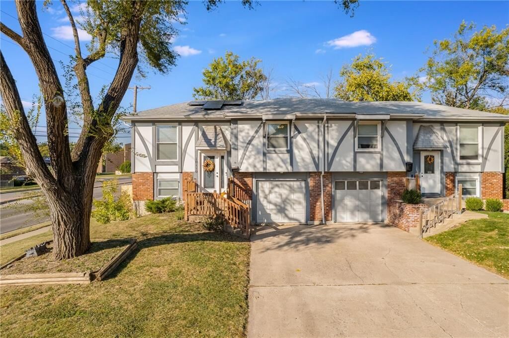 Property Photo: 10110 W 95th Street KS 66212