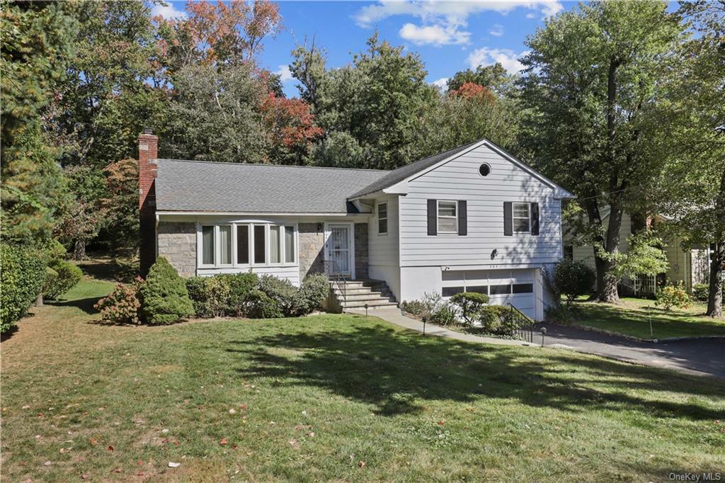 Property Photo:  404 Ardsley Road  NY 10583 