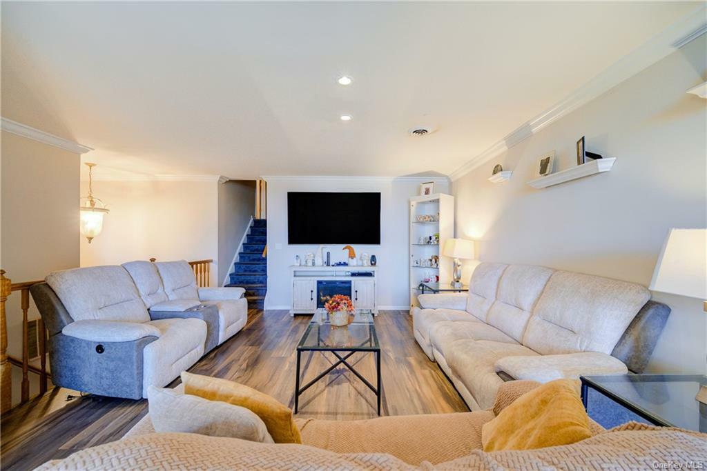 Property Photo:  47 Natalie Court  NY 10950 