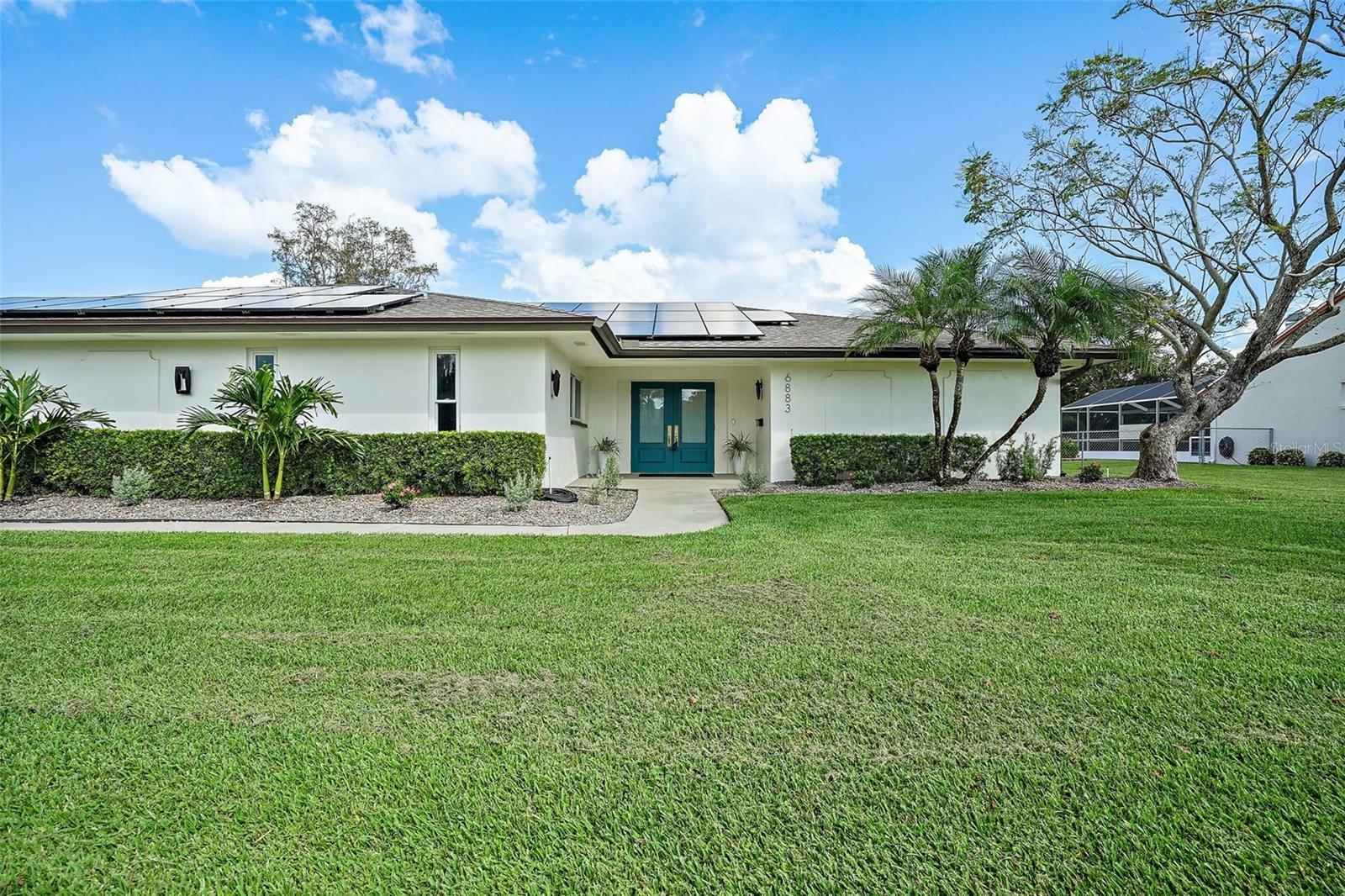 Property Photo:  6883 Augusta Boulevard  FL 33777 