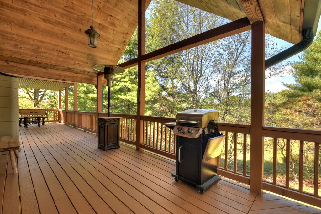 Property Photo: 2929 Douthit Road GA 30559