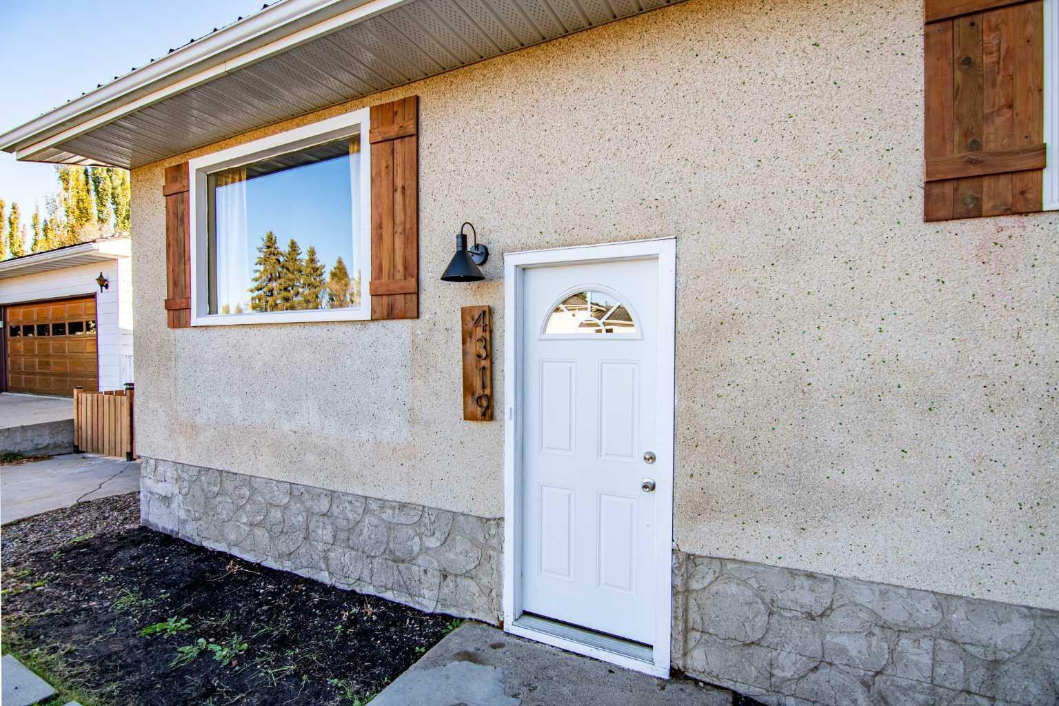 Property Photo:  4319 55 Avenue  AB T4H 1B5 