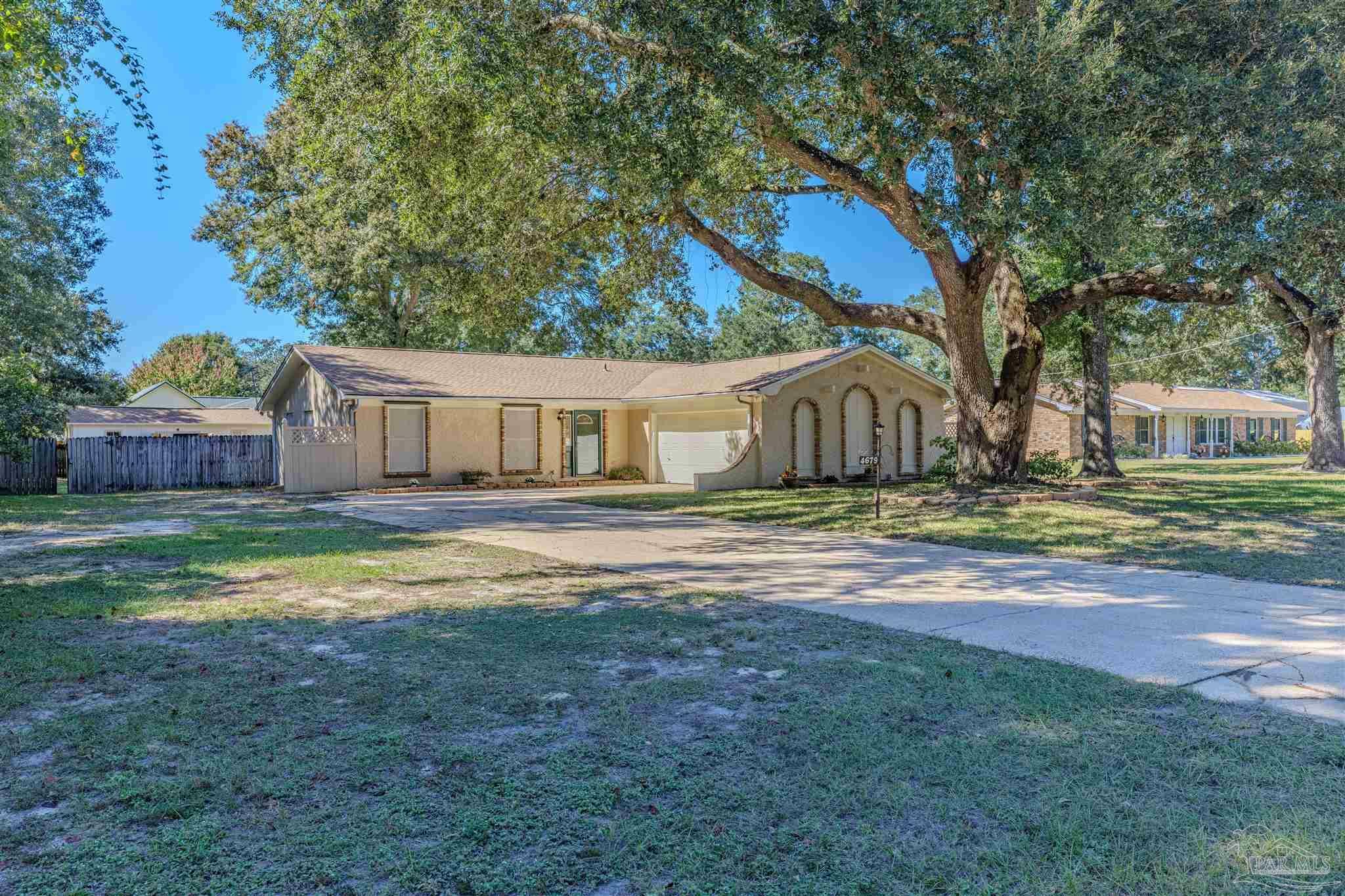 Property Photo:  4679 E Spencer Field Rd  FL 32571 