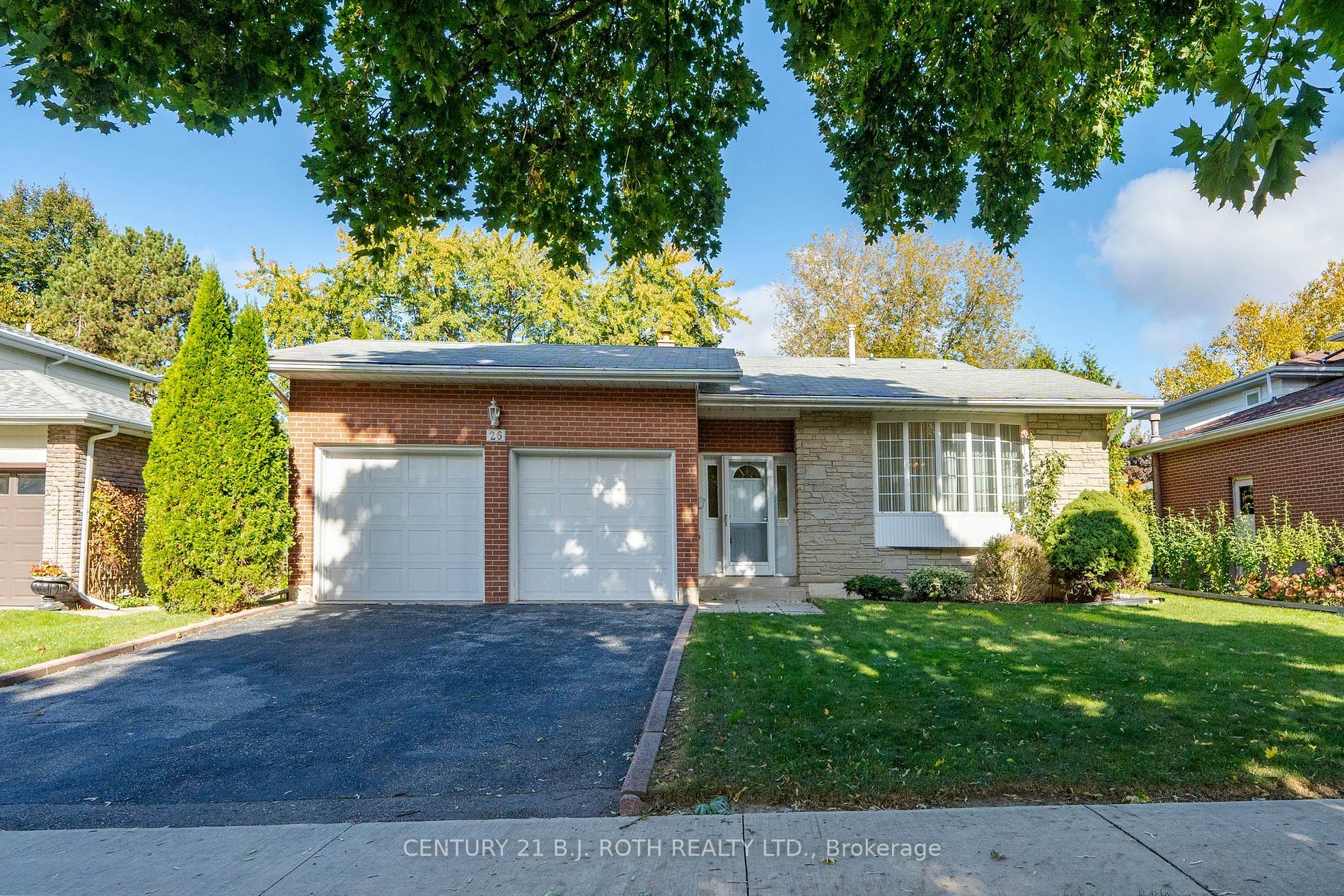 Photo de la propriété:  26 Stubbswood Sq  ON M1S 2K6 