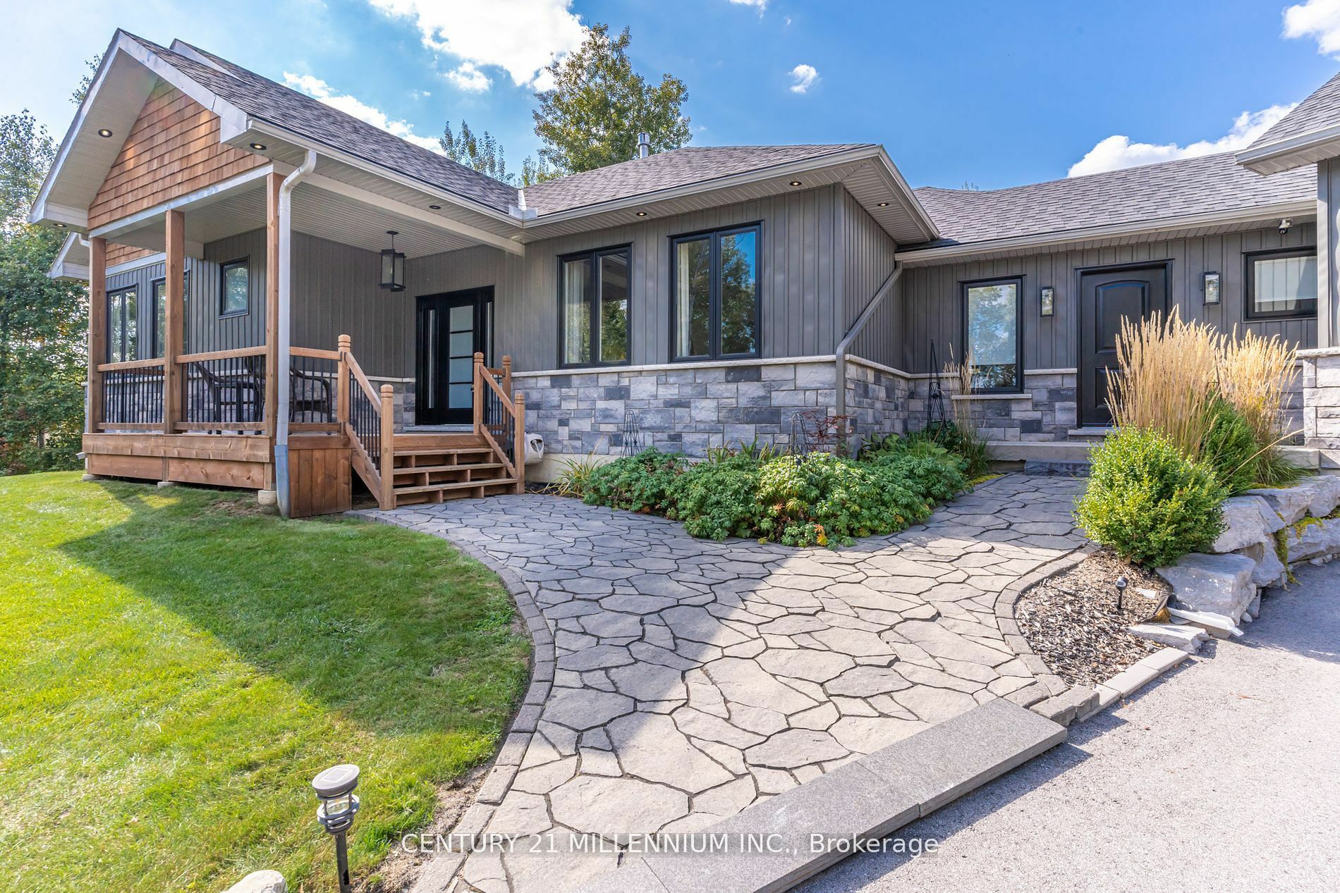 Property Photo:  474432 County Rd 11  ON L9W 0R5 