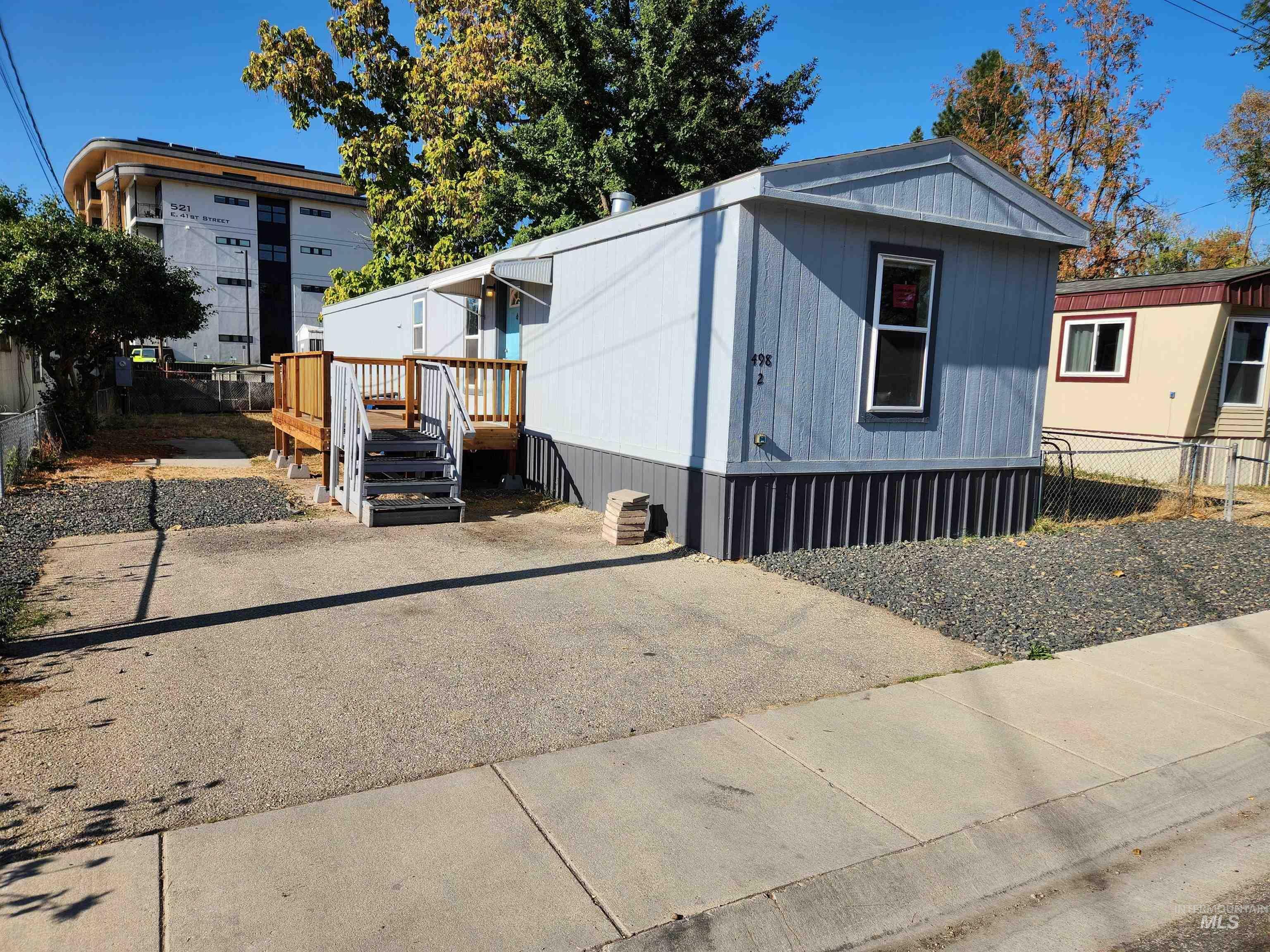 Property Photo:  498 E 40th St. 2  ID 83714 