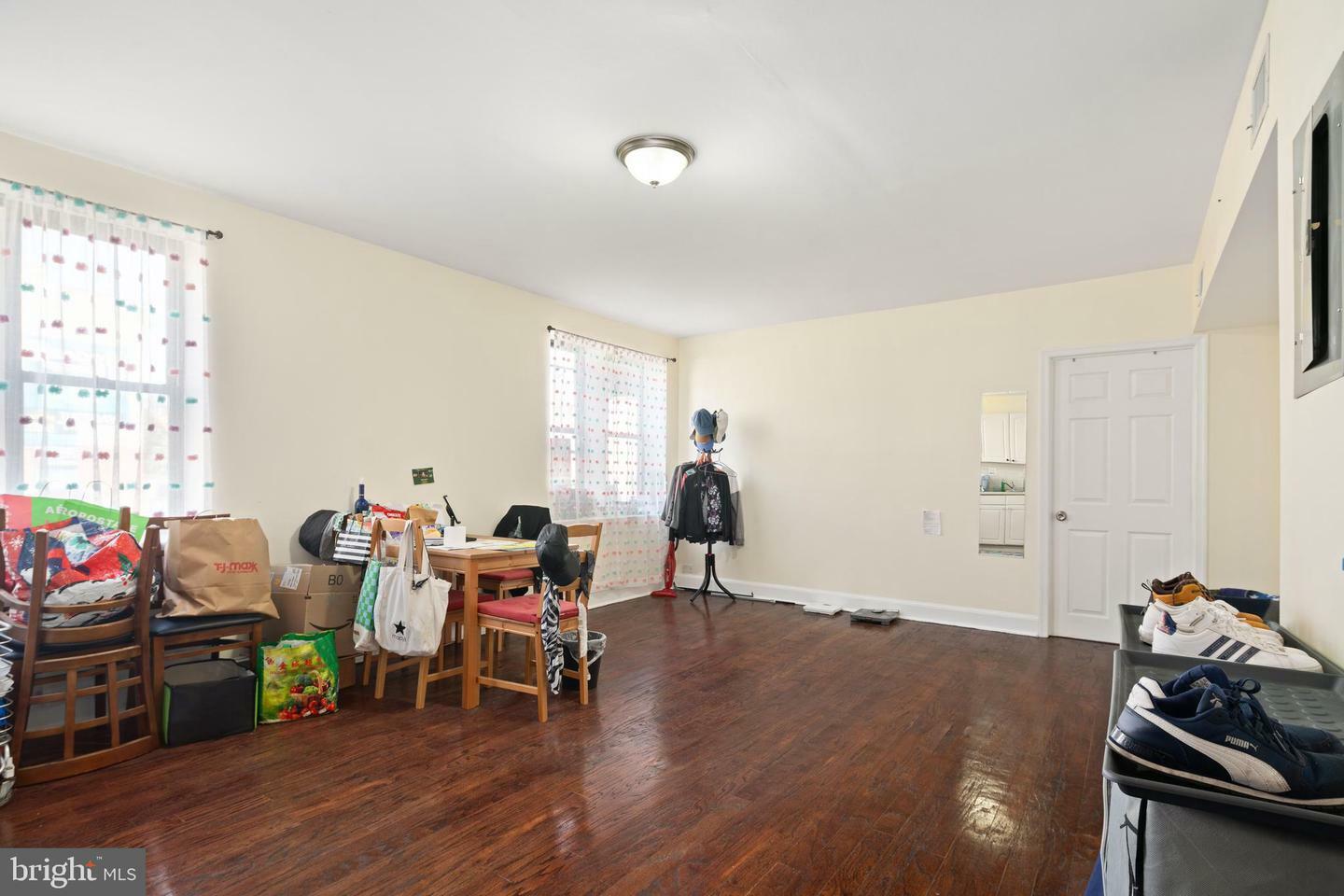 Property Photo:  252 South Street 0  PA 19147 