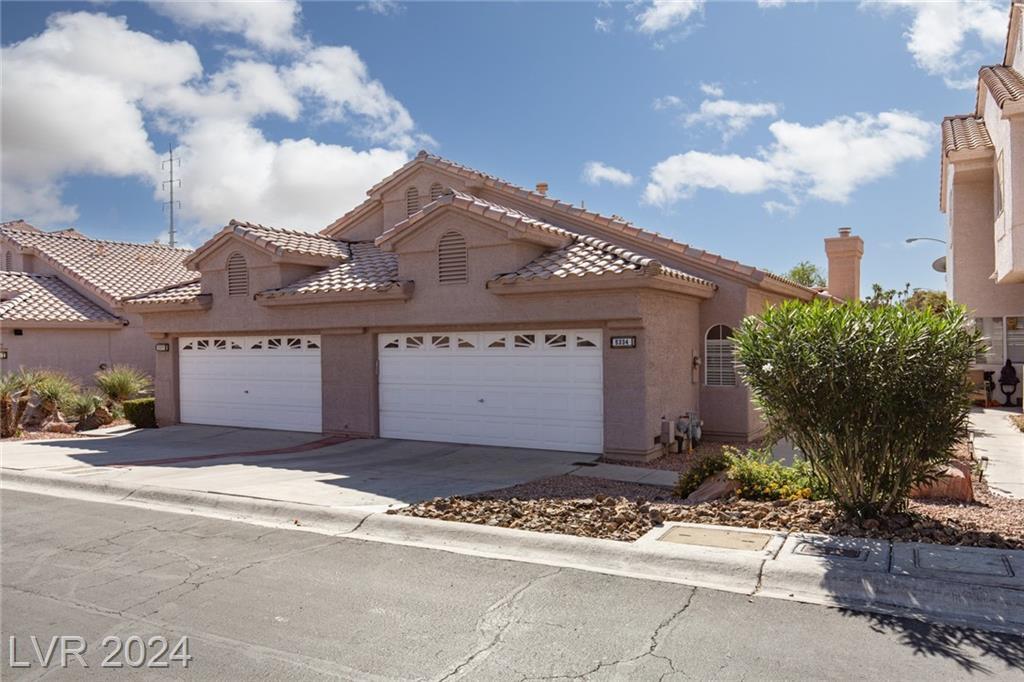 Property Photo: 5334 Runningbrook Road NV 89120