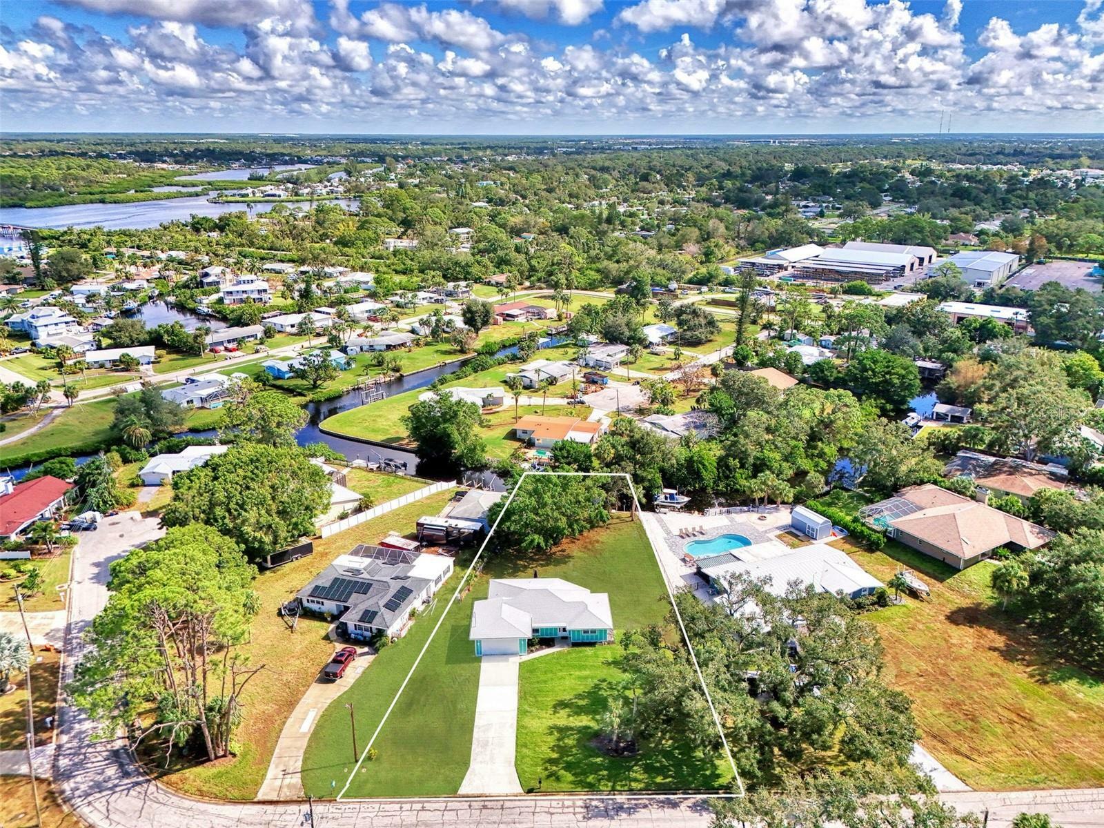 Property Photo:  400 Dona Drive  FL 34275 