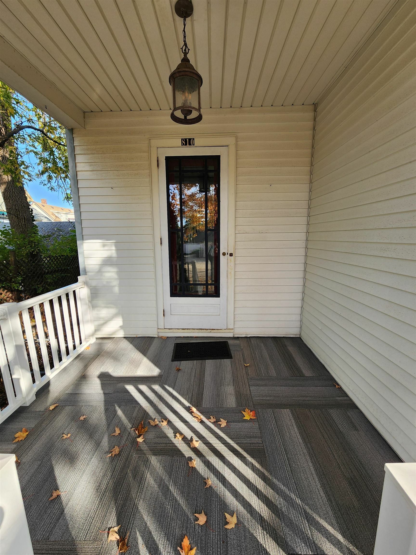 Property Photo:  810 Pendleton Street  MI 48708 