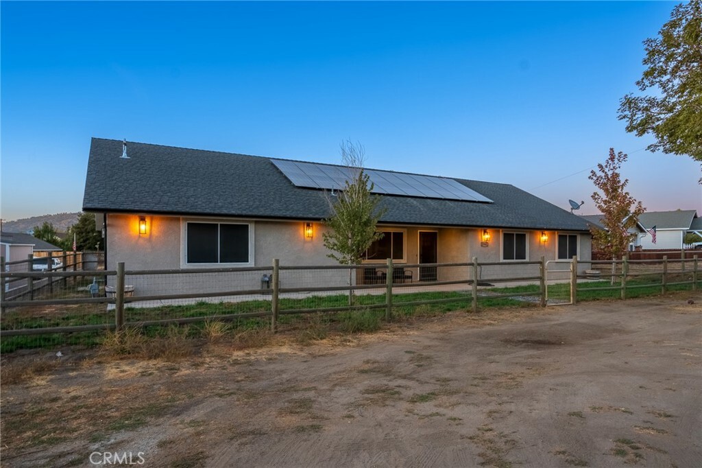 Property Photo:  27941 Stallion Springs Drive  CA 93561 