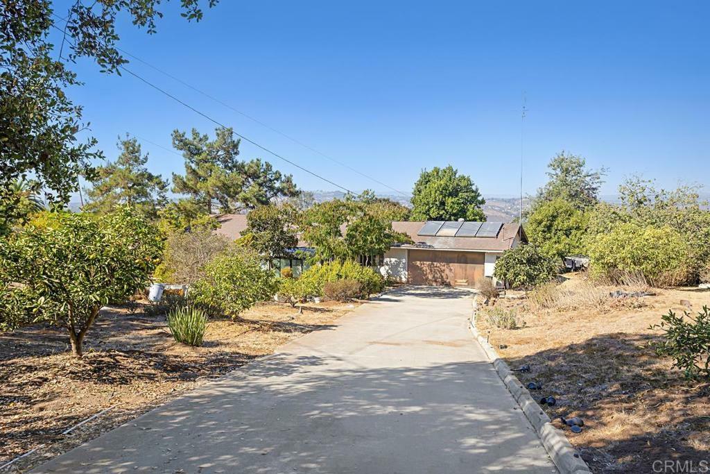 3135 Blackwell Drive  Vista CA 92084 photo