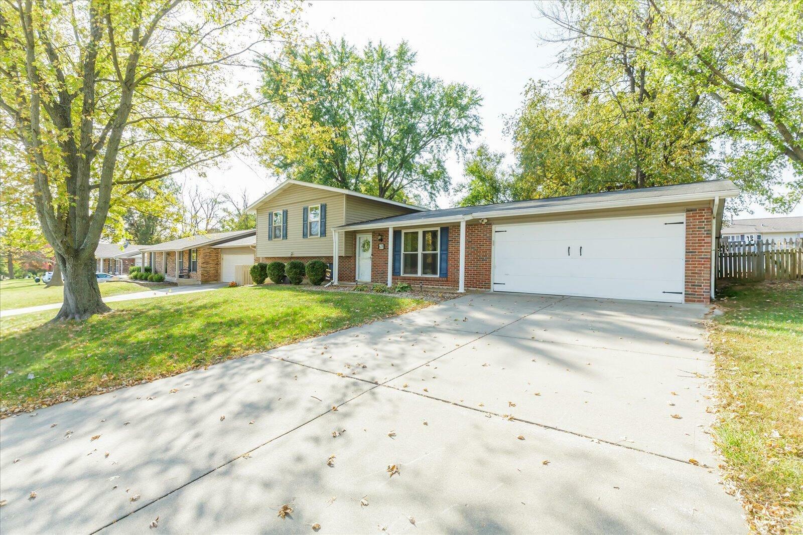 Property Photo:  635 Country Lake Drive  MO 63376 