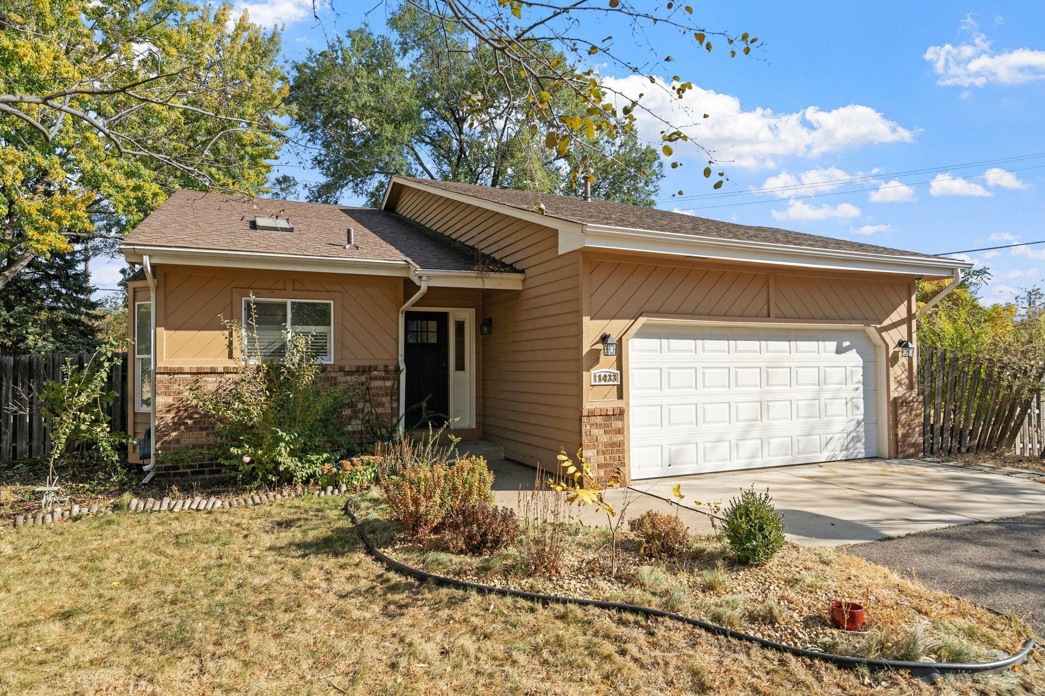 Property Photo:  11433 Valley Court  MN 55337 