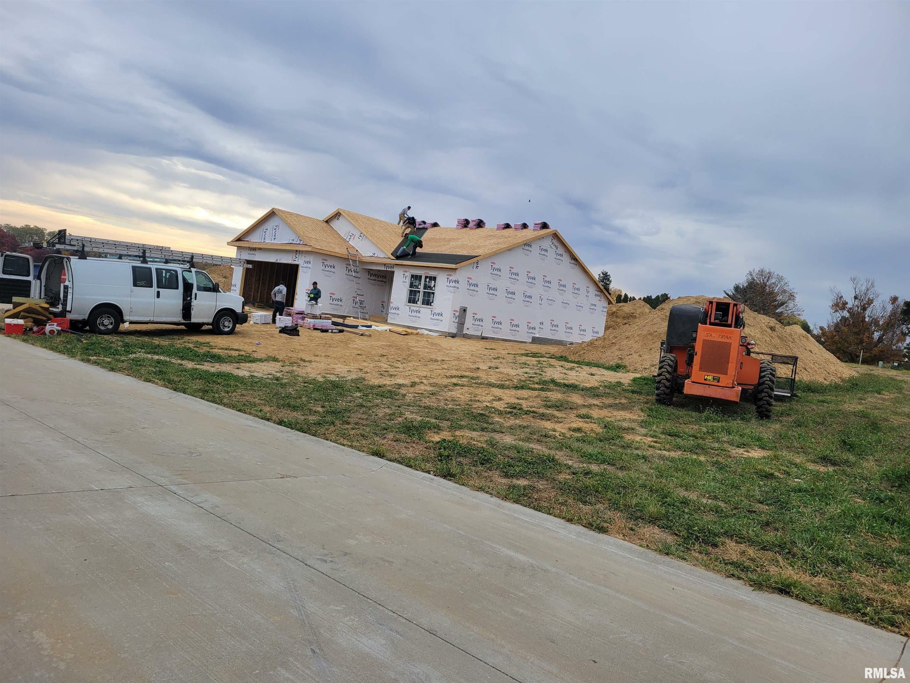 Property Photo: 941 9th Avenue North IA 52732