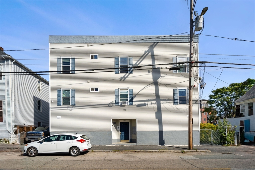 Property Photo:  115 Salem St  MA 01854 