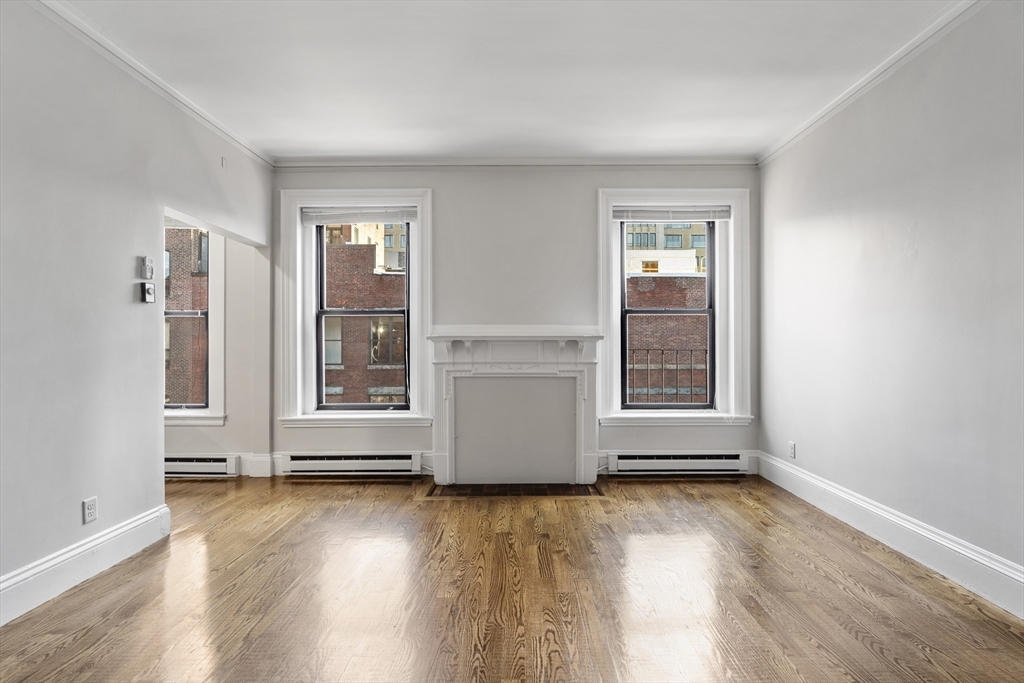 Property Photo:  232 Newbury Street 32  MA 02116 